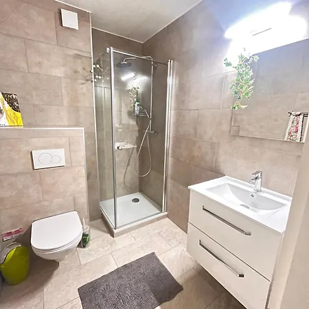 Monthey Appartement Διαμέρισμα